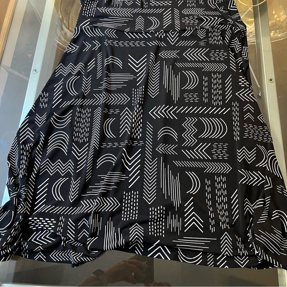 LuLaRoe Geometric Black and White Azure A-Line Skirt